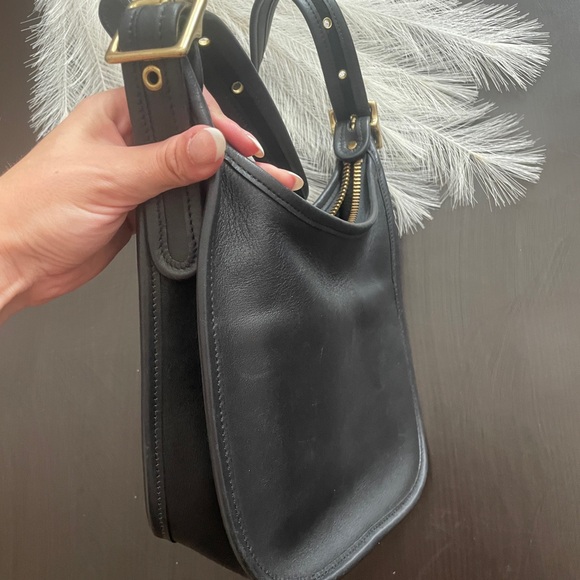 Vintage Black Leather Coach Janice Crossbody Purse - Picture 7 of 11